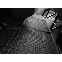 Gumené rohože na mieru pre RENAULT Master 3miestne (od 2010)
