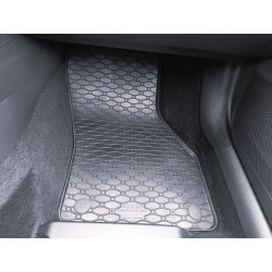 Gumené rohože na mieru pre VW Golf VIII eTSI HB (od 2020)