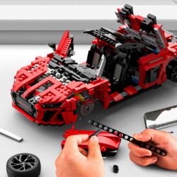 Stavebnica Audi R8 Spyder s 1440 dielikmi v mierke 1:14