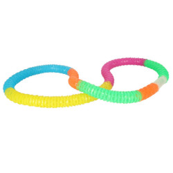 Dlhá rúrková trať s rýchlym vozidlom 210 prvkov